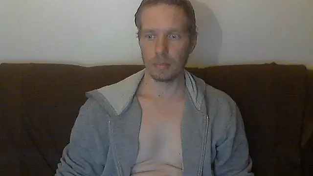 2small4you83 Live XXX Chat