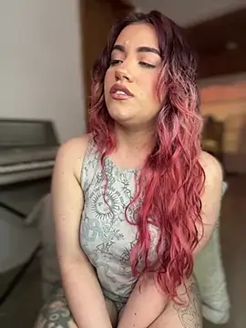 NikkiNix Chat XXX live