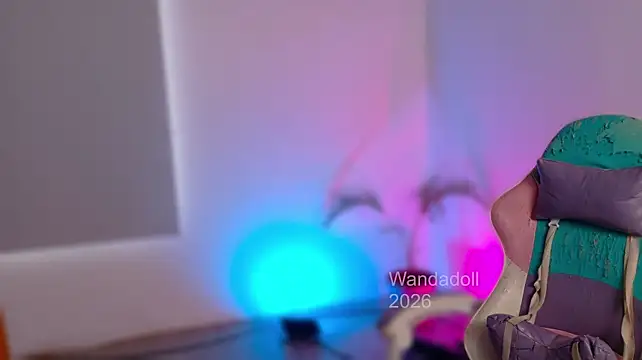 دردشة WandaDoll الجنسية المباشرة
