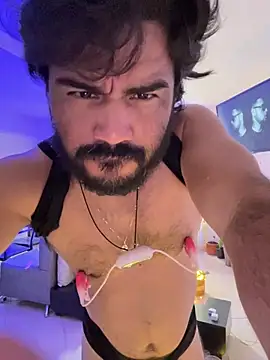 دردشة MichaelBear_21 الجنسية المباشرة