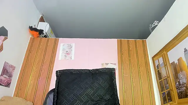Chat +18 de EllyBloom ao vivo