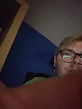 XXX chat uživo modela blondeboy92