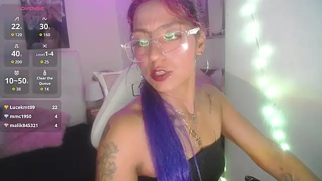 SamathaMay live XXX chat