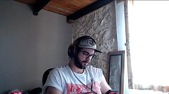 Chatroom XXX en direct de young_bear06