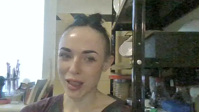 دردشة Trinsy_Love الجنسية المباشرة