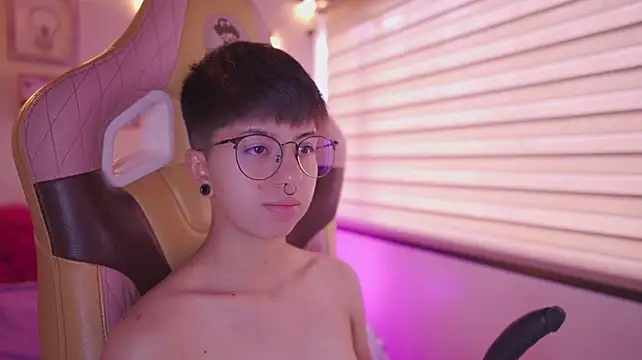 tommy_blue Chat XXX in diretta