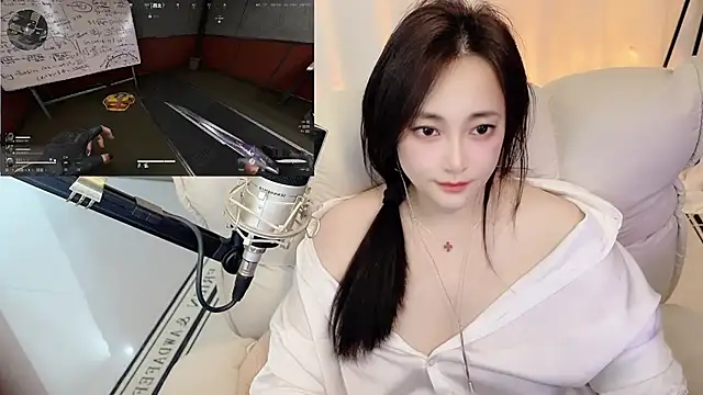 Daisy-77's Live XXX Chat