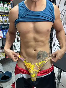 Paul22cm- Adlı Modelin Canlı XXX Sohbeti