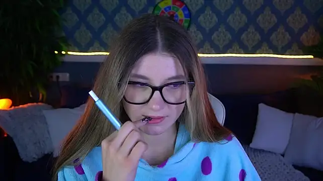 Chatroom XXX en direct de Lissaa_Moon