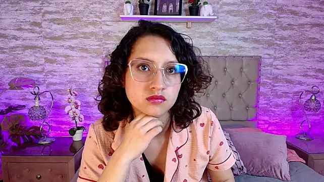 JustVeroo_'s Live XXX Chat