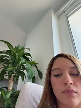 צ'אט XXX בשידור חי של Ana____