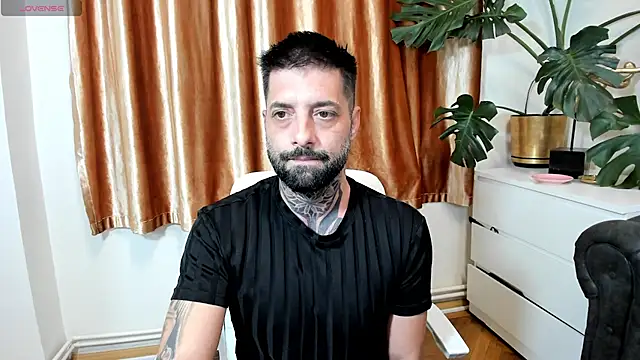 Živý XXX chat TommyDum