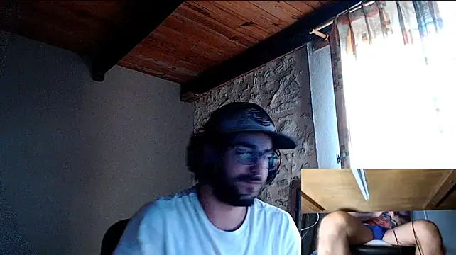 young_bear06n Live XXX chat