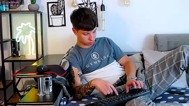 ThomasEdisonn Chat XXX live