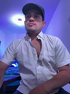 williamsmiiths16's Live XXX Chat