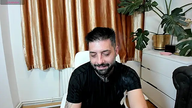 Chat +18 de TommyDum ao vivo