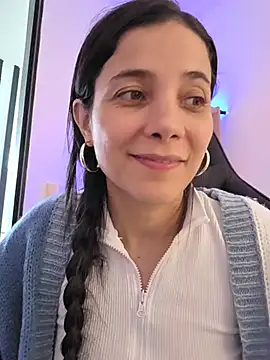 miaeyex's Live XXX Chat