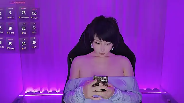Jinova Adlı Modelin Canlı XXX Sohbeti