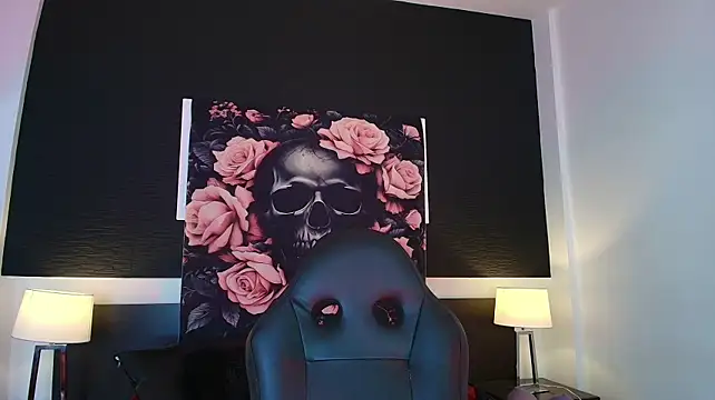 EvaaFoxxy1's Live XXX Chat