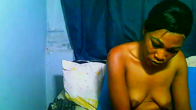 Chat XXX en directo de freaky_naughty