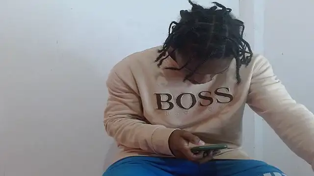 Larry-n-clouds' Live XXX Chat