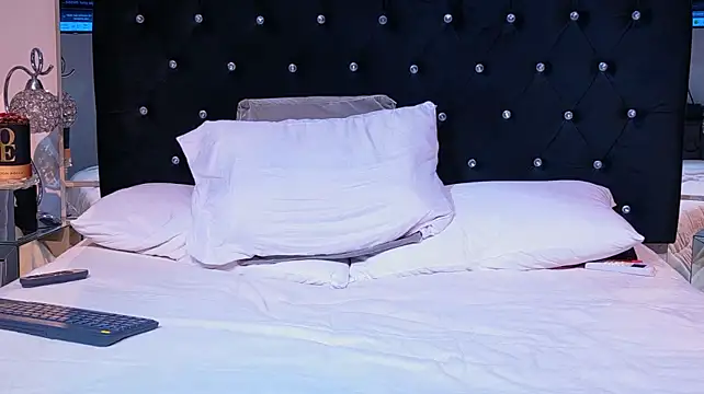 Bimbo_sofi – Naživo XXX chat