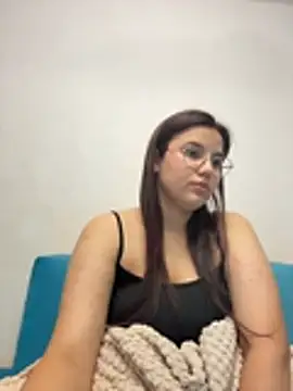 Aurora_Breeze Adlı Modelin Canlı XXX Sohbeti