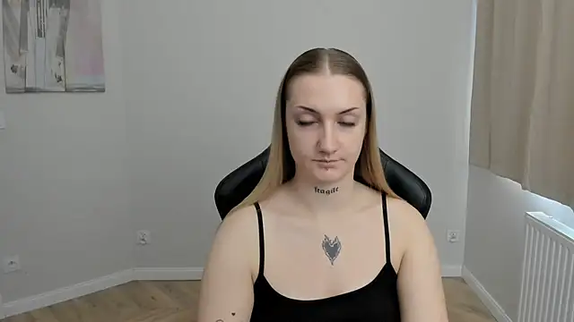 AlexaTease Chat XXX in diretta