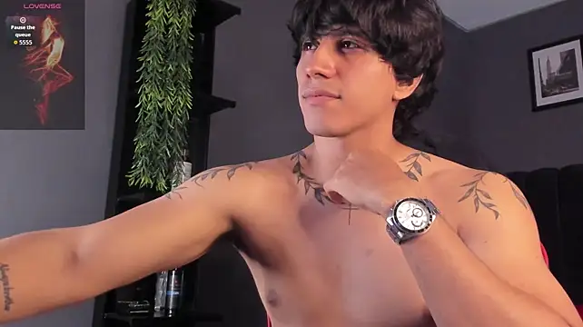Chat XXX en directo de Alexx_Cano_