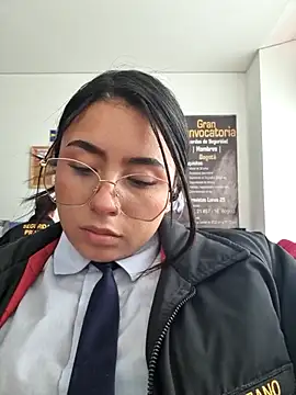 Angela__05 élő XXX-chatje