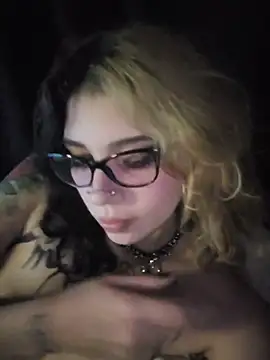 Chat XXX ao vivo de whatevaandissues