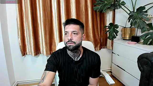 دردشة TommyDum الجنسية المباشرة