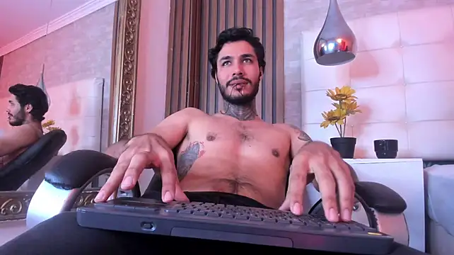 JacksonGreenn Live XXX-Chat