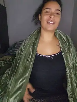 Chat XXX en directo de cinnaminnie
