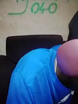 Chatroom XXX en direct de Demon254_