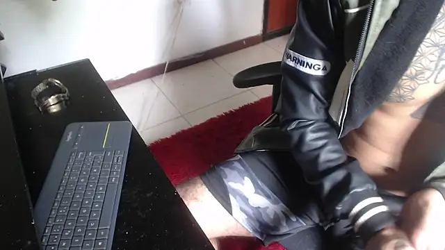 Chat +18 de ROOKERT ao vivo