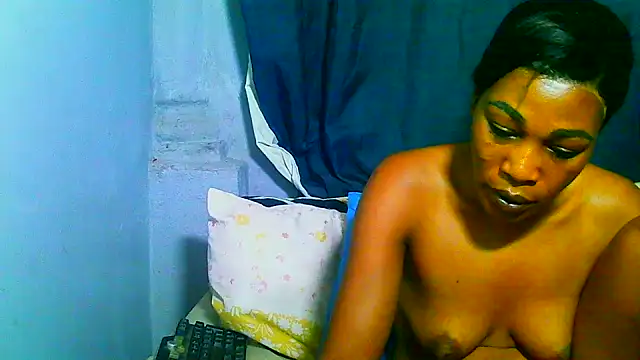 freaky_naughty Adlı Modelin Canlı XXX Sohbeti