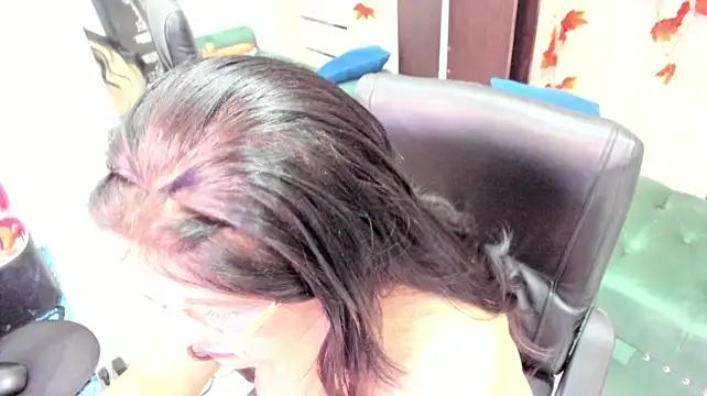 Chatroom XXX en direct de BellaFlaming