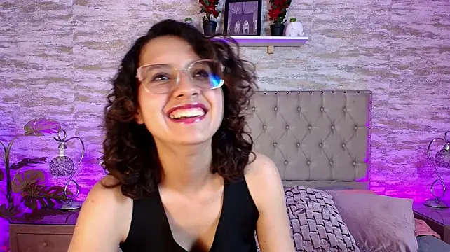 XXX chat uživo modela JustVeroo_