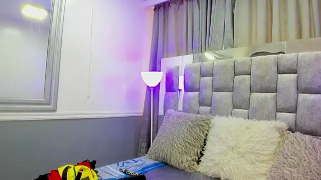 XXX chat uživo modela CataleyaReed