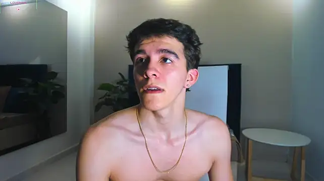 Chat +18 de Austinbolt ao vivo