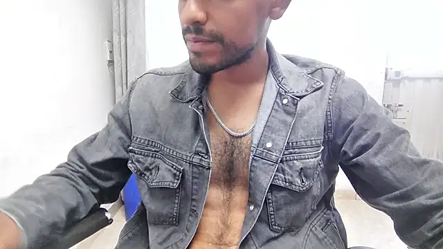 JBond007BBC élő XXX-chatje