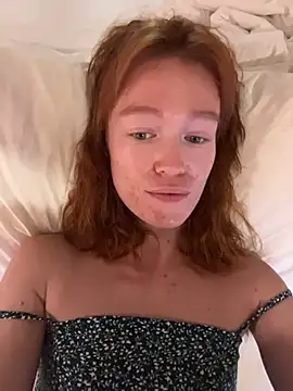 Chat XXX en directo de emiliyafox_