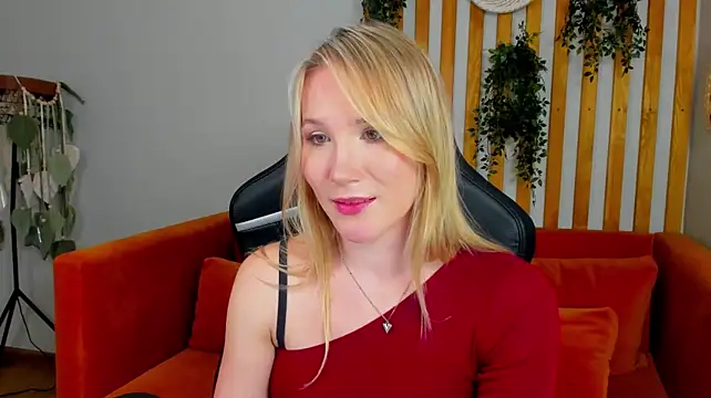 ElaraVoltage Live XXX-Chat