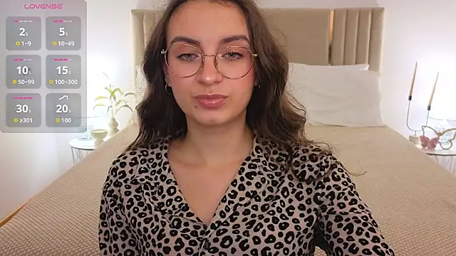 Chat XXX ao vivo de Bella-cute