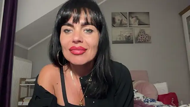 Chat +18 de JennyFantasy ao vivo