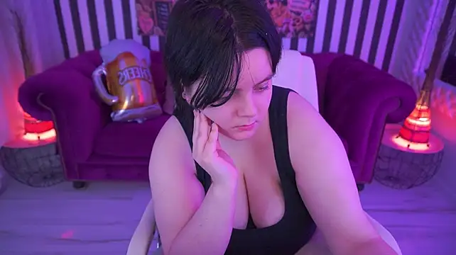 LittleShyy Chat XXX live