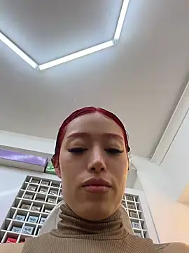 Ellelie_77 Adlı Modelin Canlı XXX Sohbeti