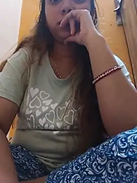 צ'אט XXX בשידור חי של FlirtyVibes