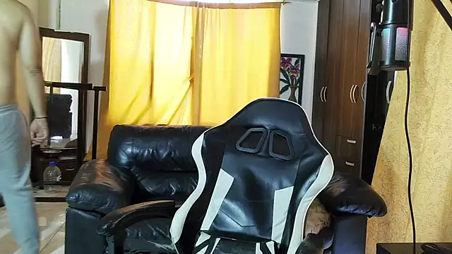 XXX chat uživo modela aronmiller404